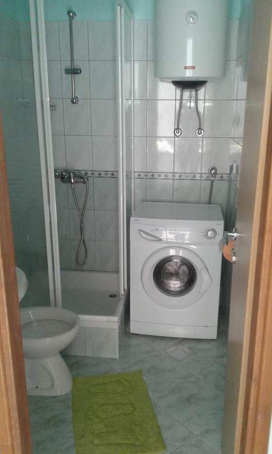 Apartmani Maruncic Оміш Екстер'єр фото