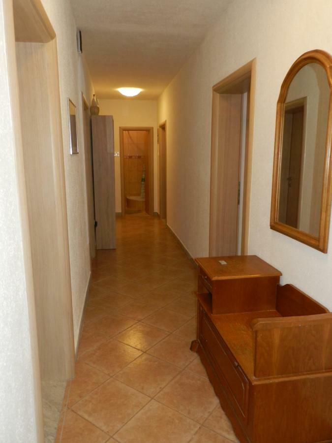 Apartmani Maruncic Оміш Екстер'єр фото