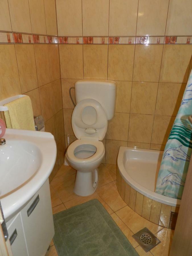 Apartmani Maruncic Оміш Екстер'єр фото